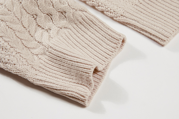 RT No. 3299 TWISTED KNITTED SWEATER