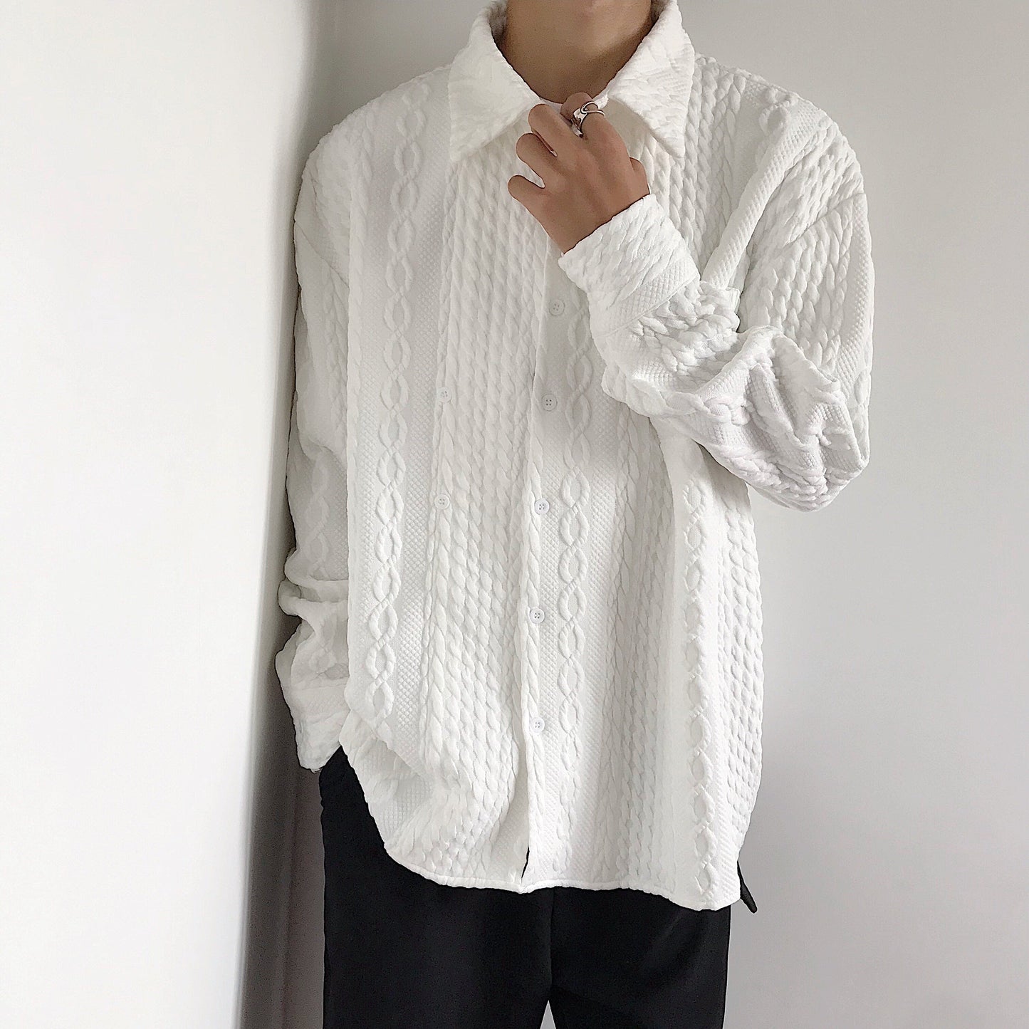 RT No. 4256 WHITE TWISTED KNITTED COLLAR SHIRT